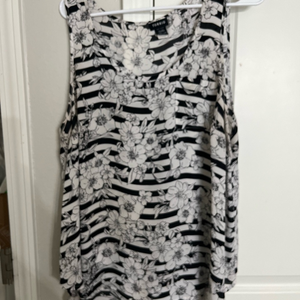 Torrid Striped Black‎ and White Floral Tank Top